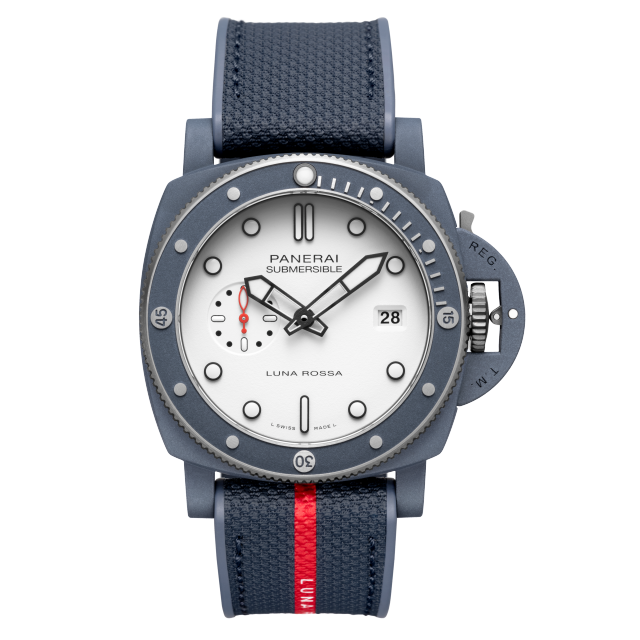 Panerai Submersible QuarantaQuattro Luna Rossa Ti-Ceramitech™ PAM01543