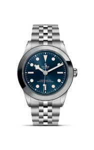 Tudor black bay 39mm