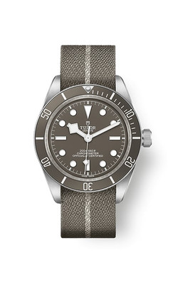 tudor black bay 58 39mm